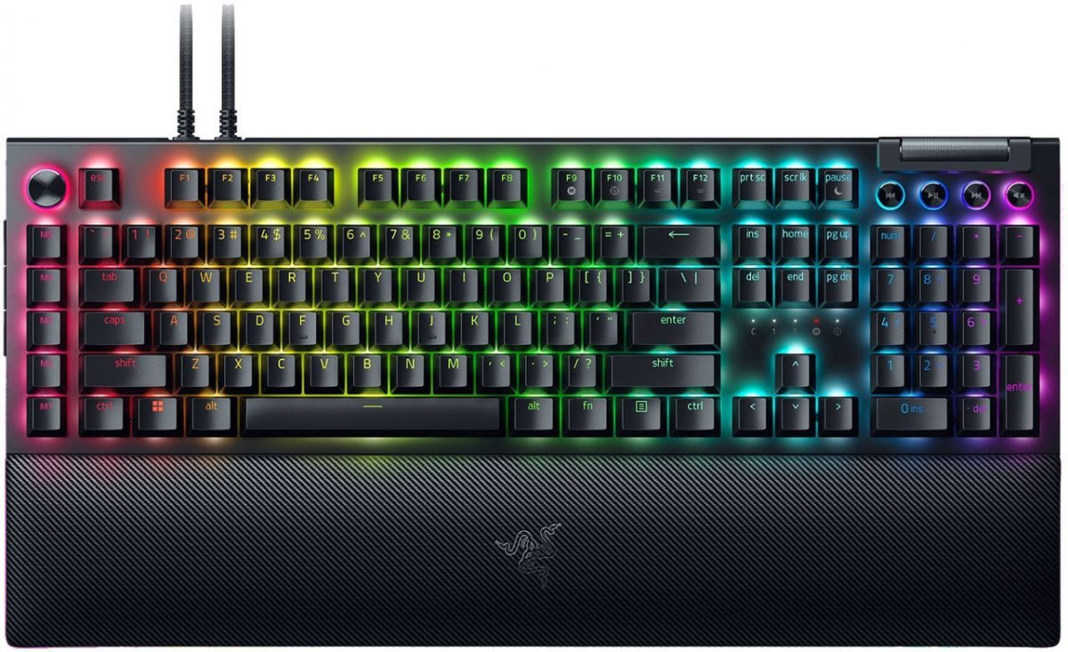 Razer BLACKWIDOW V4 PRO - Gaming Mechanical RGB Keyboard - Green Clicky Switches - Macros